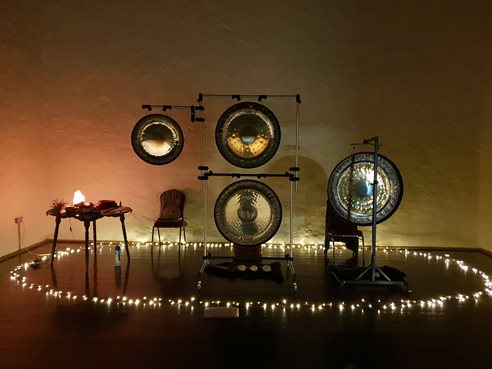 5-Gong-Credit-Sound-Well.jpg