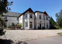 8-Exmoor-Wellbeing-exterior-Credit-Exmoor-Wellbeing-Centre.jpg
